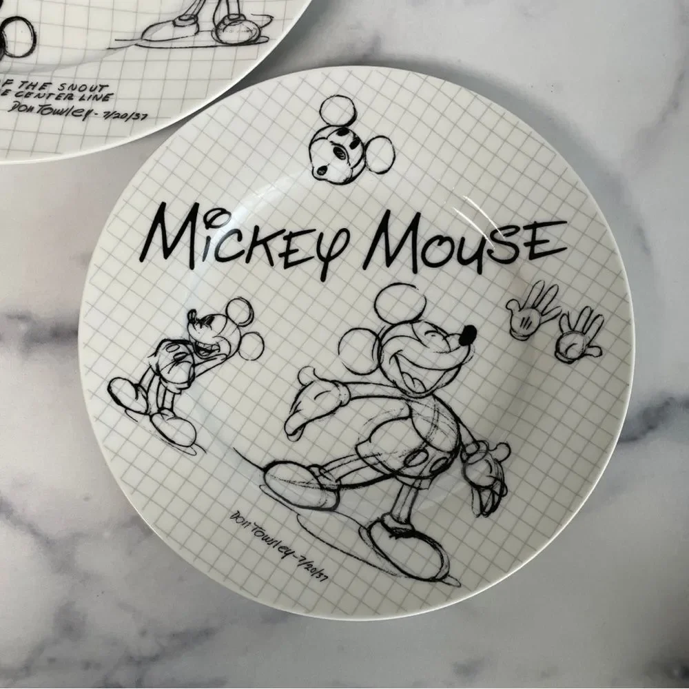 Disney Mickey Mouse Sketch Book Plates 10.5